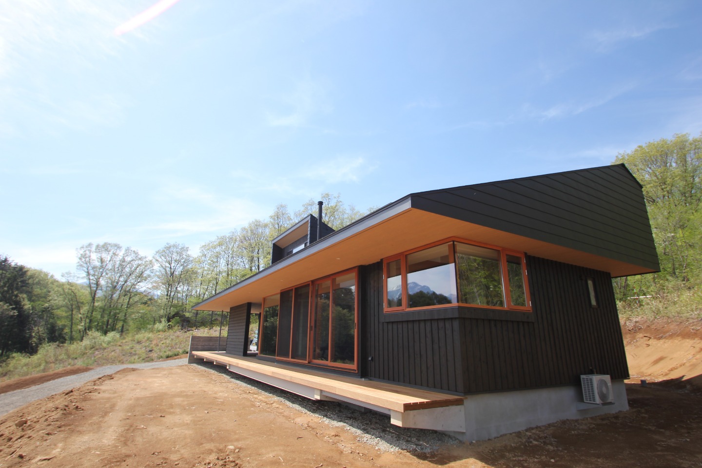 峰々を見渡す家  長田工務店